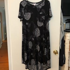 LuLaRoe Carly Black and white digital roses